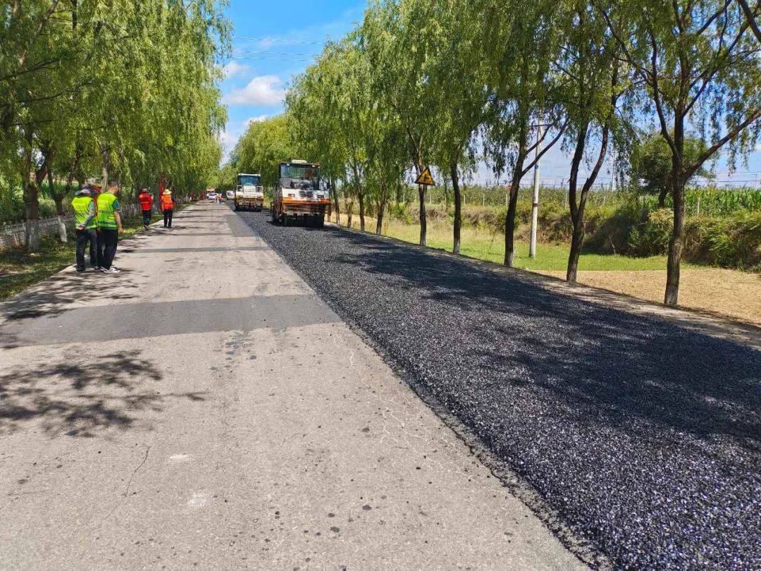 镇原公路段“两个集中”养护工程圆满收官，路面质量提升显著